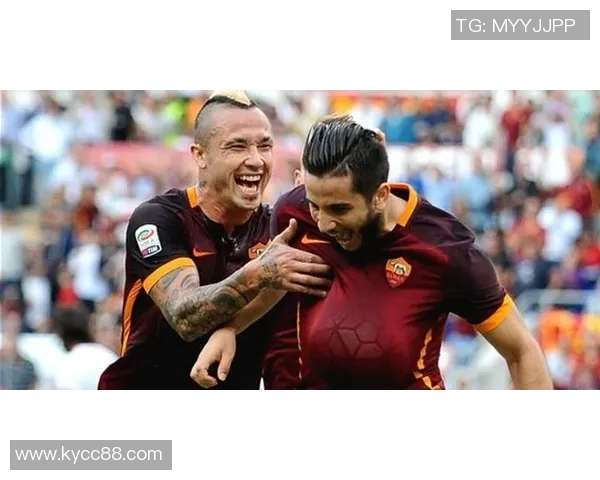 斯特拉斯堡主帅被切尔西挖走球迷愤怒表达不满情绪 斯特拉斯堡主帅被切尔西挖走球迷愤怒表达不满情绪