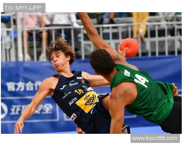 全北现代宣布30岁中场朴镇燮离队将加盟中超浙江队开启新征程 全北现代宣布30岁中场朴镇燮离队将加盟中超浙江队开启新征程