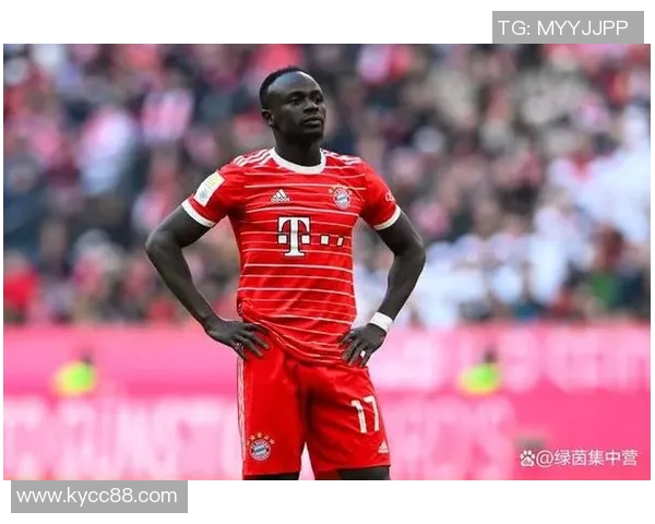 德天空报道多特蒙德后卫菲利波马内伤情严重赛后几乎无法走楼梯引发关注