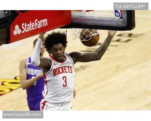 小凯文波特半场表现出色9投7中贡献17分3篮板4助攻2抢断1盖帽